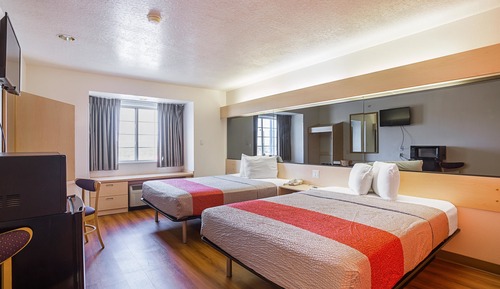 Suite estándar, 2 camas de matrimonio, no fumadores