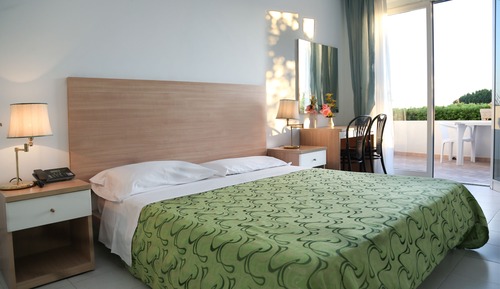 Habitación con 1 cama doble o 2 individuales
