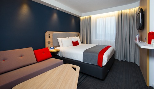 Habitación estándar, 1 cama doble con sofá cama (with Free Hot Breakfast)