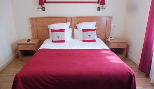 Suite Confort PMR lit double ou canapé-lit 1 ou 2 personnes