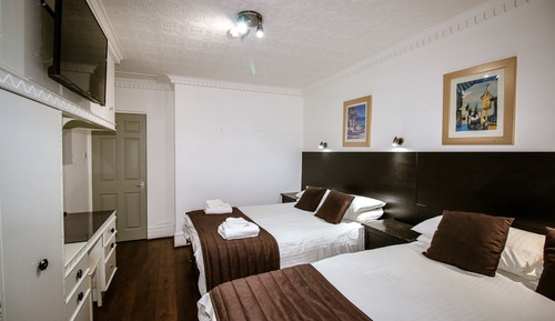 Quadruple Room, Ensuite