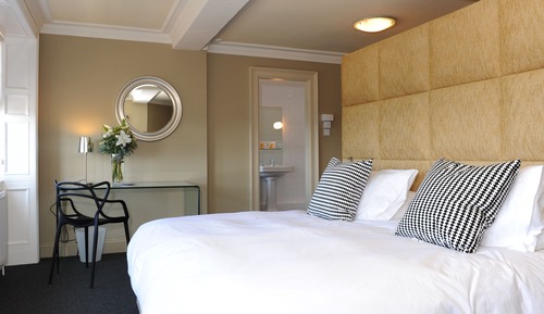 Suite familiar