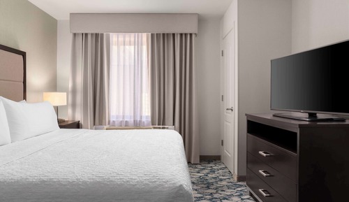 Suite, 1 cama de matrimonio grande, accesible para personas con discapacidad (Hearing)