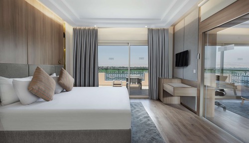 Suite familiar