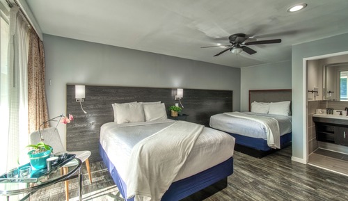 Habitación clásica, 2 camas de matrimonio, frigorífico