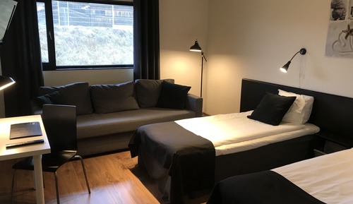 Habitación con 2 camas individuales