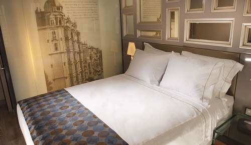 Habitación Club, varias camas