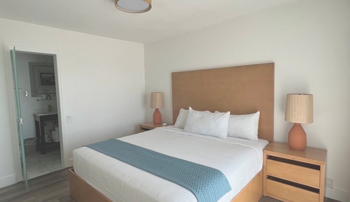 Suite, 1 cama de matrimonio grande con sofá cama, vistas al mar (Ocean View King Suite)