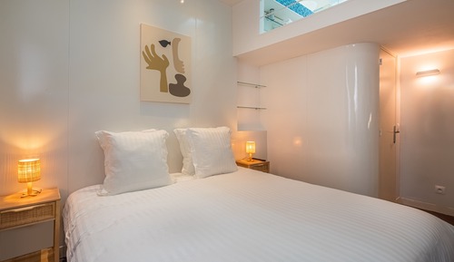 Deluxe Duplex Room