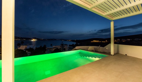 Suite ejecutiva, piscina privada, vistas al mar