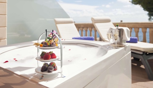 Habitación Deluxe, bañera de hidromasaje, vistas al mar