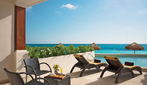 Preferred Club Junior Suite Beach Front Swim Out Double