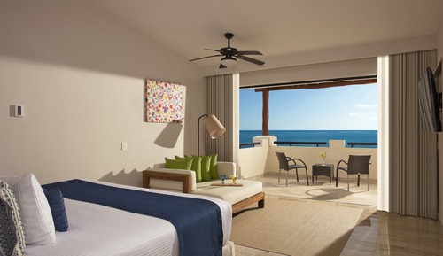 Preferred Club Master Suite Ocean Front King