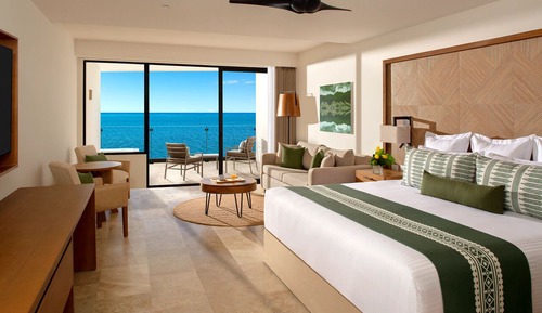 NEW Preferred Club Indigo Junior Suite Ocean Front King
