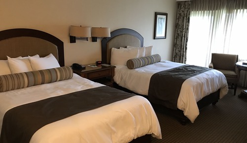 Lodge Standard 2 Queen Room, Golf View