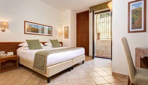 Habitación económica con 1 cama doble o 2 individuales