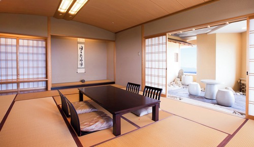 Suite tradicional, no fumadores (Japanese style- Royal)