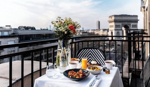 Chambre Prestige - Balcon panoramique - Arc de Triomphe