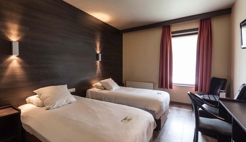 Habitación estándar con 2 camas individuales