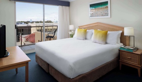 Apartamento City, 2 habitaciones, balcón, vistas a la ciudad