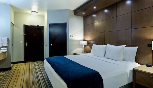 Suite ejecutiva con matrimonial grande