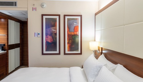 Habitación junior, 1 cama de matrimonio grande, fumadores (Top Floor)