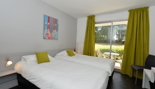 Habitación clásica con 2 camas individuales