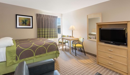 Suite, 1 cama de matrimonio grande, bañera de hidromasaje