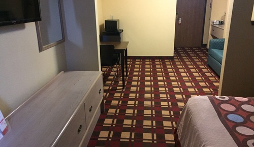 Efficiency, Habitación, 1 cama de matrimonio grande, no fumadores