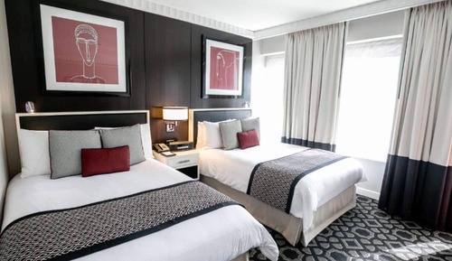 Suite, 2 camas dobles, vistas a la ciudad