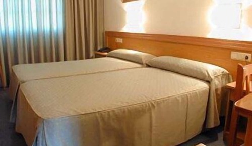 Habitación con 1 cama doble o 2 individuales
