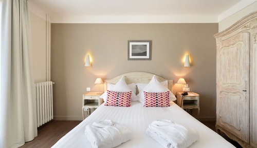 Habitación superior, 1 cama de matrimonio grande, no fumadores (Twin bed on request)