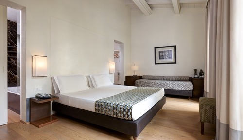 Habitación triple Deluxe, vistas al jardín