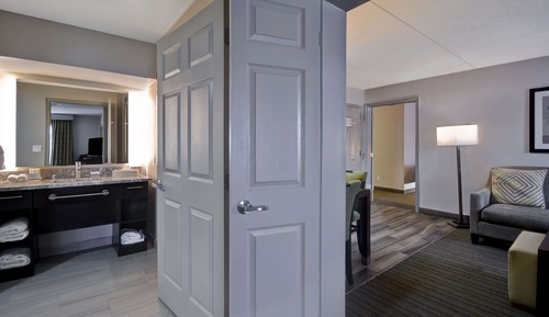 Suite, 2 camas dobles, accesible para personas con discapacidad, bañera (Mobility & Hearing)