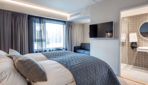 Habitación superior, no fumadores (King with Sofa Bed)