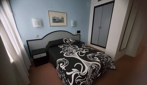Habitación económica con 2 camas individuales