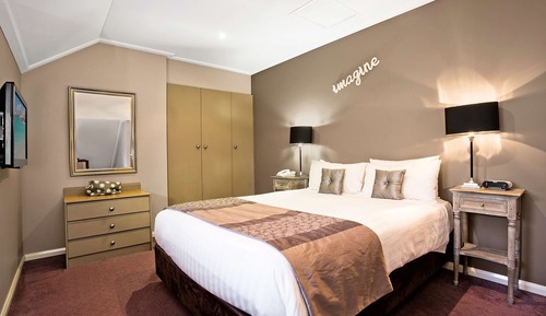 Suite, 1 cama de matrimonio, no fumadores, entresuelo