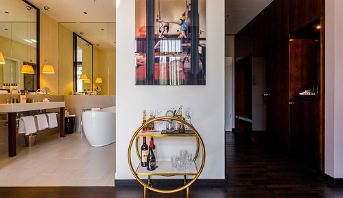 King Suite