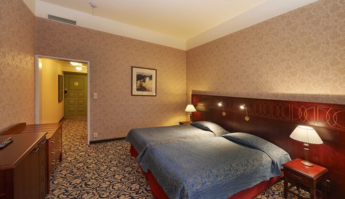 Habitación superior con 2 camas individuales (Linna Building)