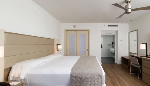 Habitación Deluxe, 1 cama de matrimonio grande, vistas parciales al mar