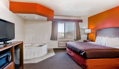 Suite estudio, 1 cama de matrimonio grande, no fumadores (Mobility/Roll-In Shower)