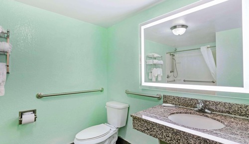Habitación, 1 cama de matrimonio grande, accesible para personas con discapacidad, no fumadores