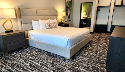 Suite, 1 cama de matrimonio grande, no fumadores, balcón (Walk-in Shower;with Sofabed)