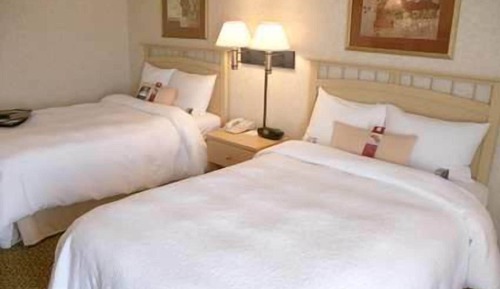 Habitación, 2 camas de matrimonio, accesible para personas con discapacidad, bañera
