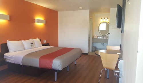 Habitación estándar, 1 cama de matrimonio grande, fumadores