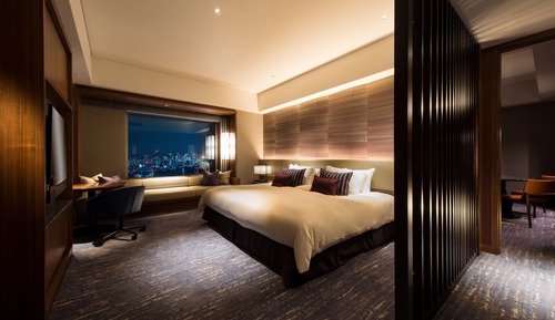 Suite, no fumadores (Corner Suite/ With Lounge Access)
