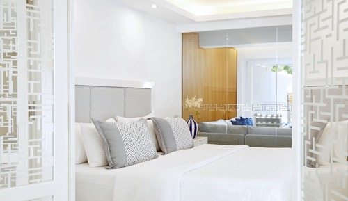 Island Suite with Sea View, Hot Tub and Grand Terrace