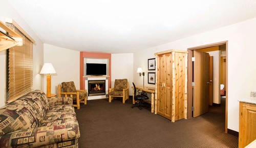 Premier King Suite, 1 Bedroom,1 King Bed, Jacuzzi, Fireplace, Non Smoking