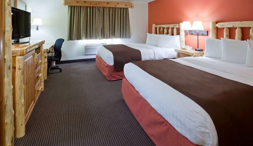 Superior Suite, 1 Bedroom, 2 Queen Beds, Fireplace, Balcony, Non Smoking