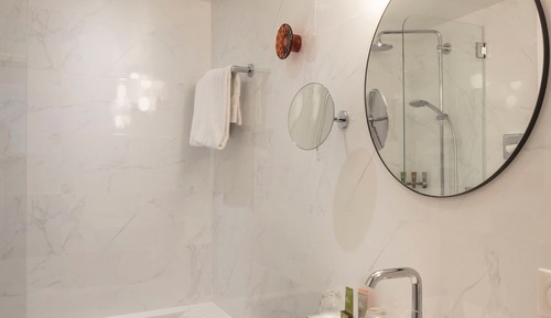 Habitación estándar con camas gemelas -Minibar soft y bandeja de cortesía, Chromecast,Prensa digital